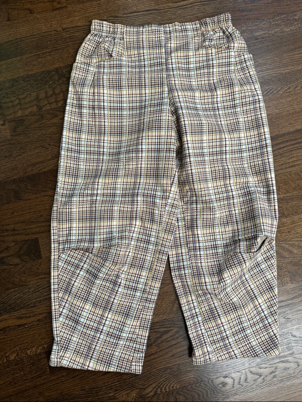 Free People women’s Pull-On Preppy Plaid pants in Cream and Brown. Tapered hem.